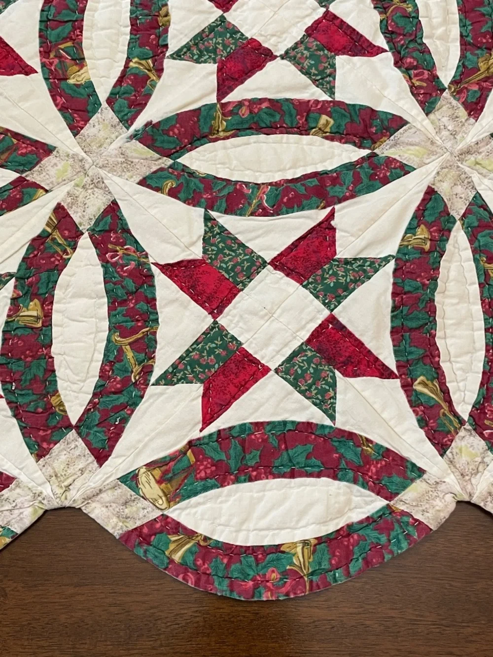 Handmade Double Wedding Ring Country Star Red Green Cream Lap Quilt Wall Hanging